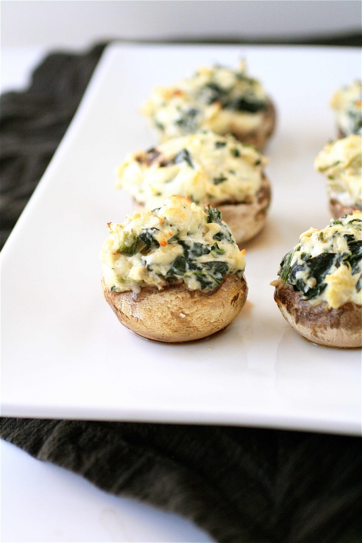 Spinach And Artichoke Stuffed Mushrooms | The Curvy Carrot