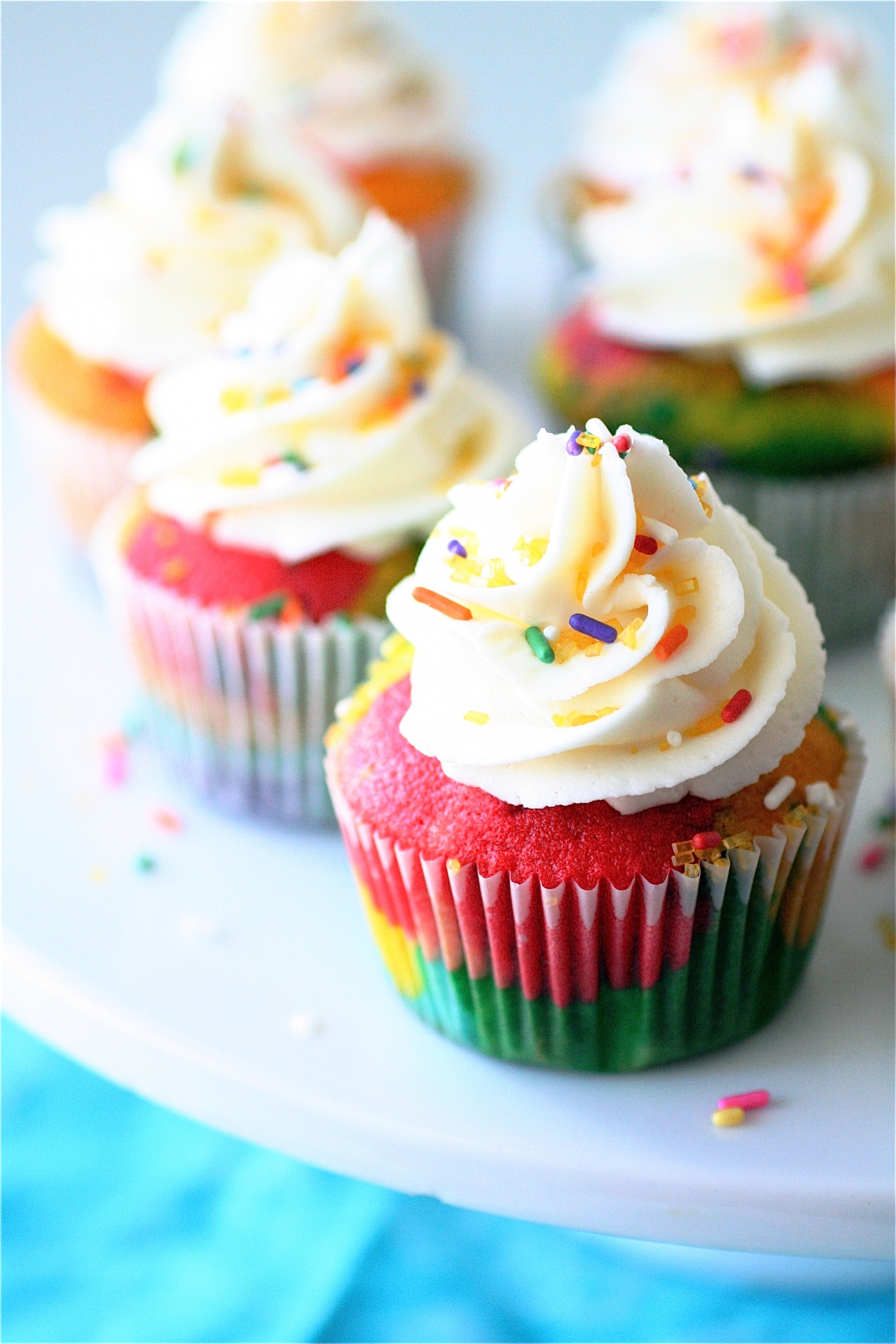 Over The Rainbow Cupcakes | The Curvy Carrot