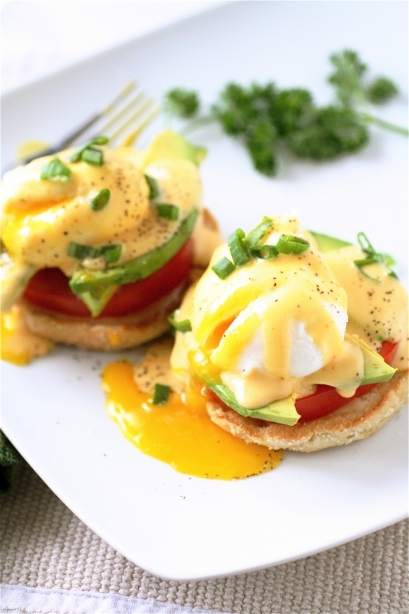 California Eggs Benedict | The Curvy Carrot