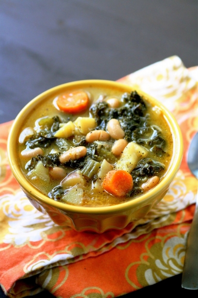 White Bean And Kale Soup | The Curvy Carrot